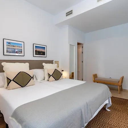 One&lux Castilla Apartment Seville