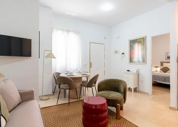 One&lux Castilla * セビリア